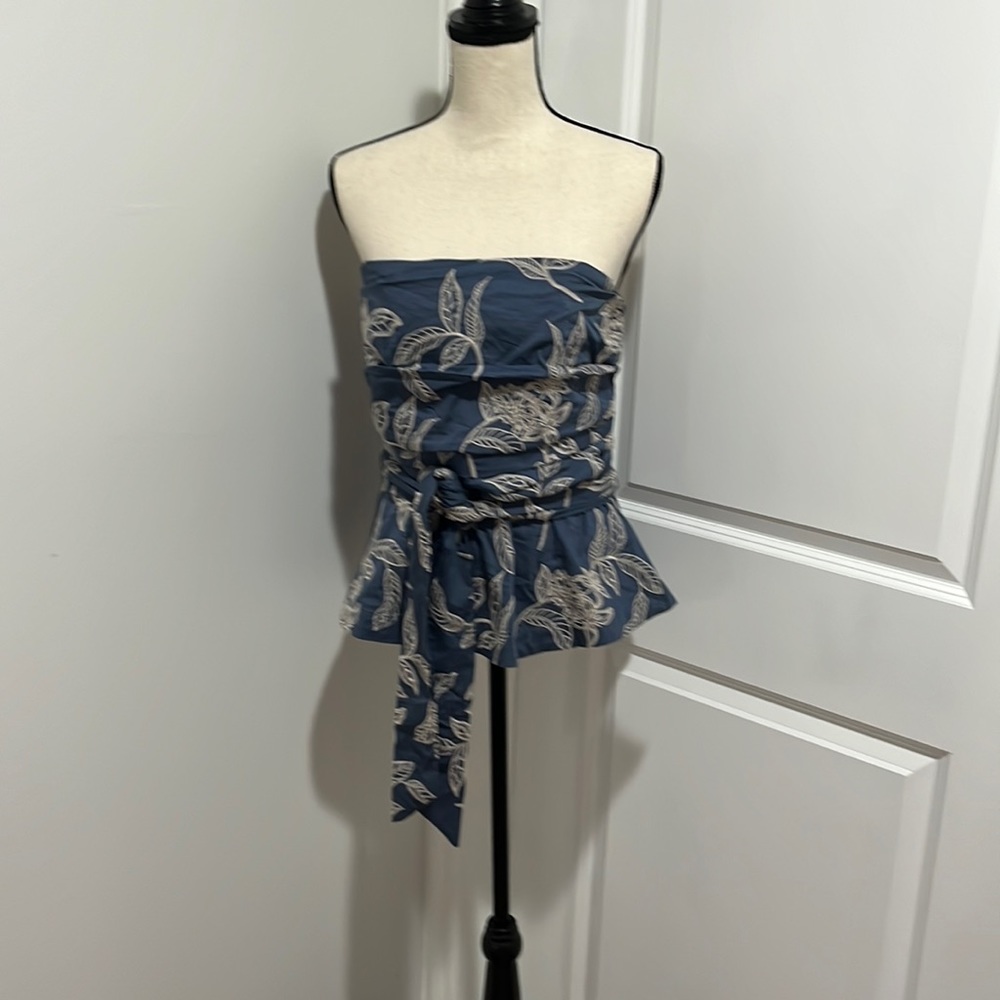 White House Black Market embroidered bustier size 12